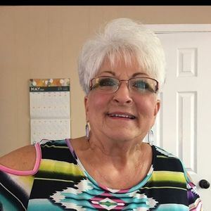 Meet your Posher, Deborah